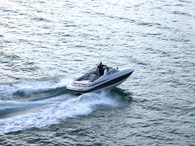 speed boat