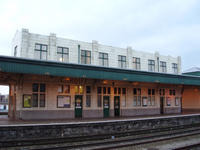 cardiff central platform