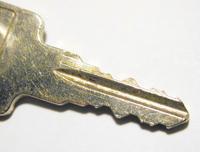 Pin tumbler key