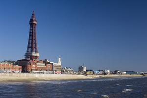 blackpool tower and prom
