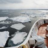 Icebreaker ship