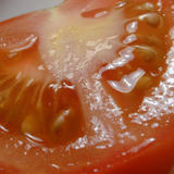 sliced tomatos