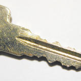 Pin tumbler key